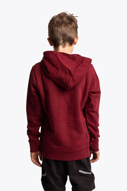 Boy wearing the Osaka kids vintage hoodie in burgundy with logo in orange. Back view