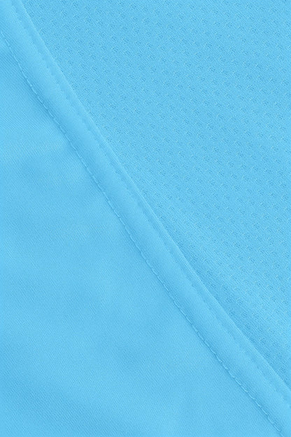 Osaka women singlet in light blue with logo in grey. Detail fabric view