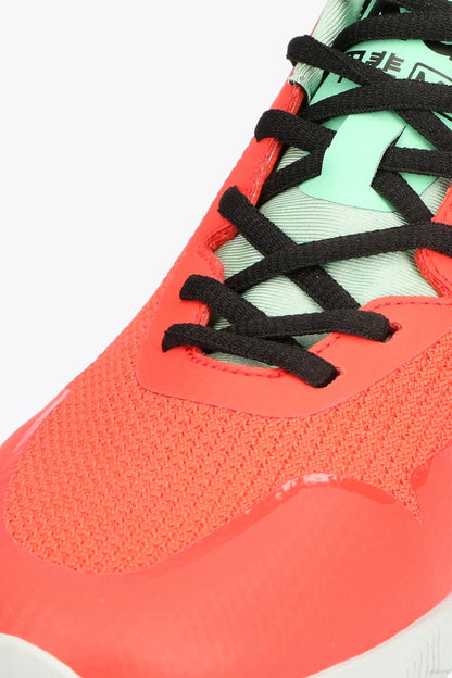 Osaka footwear Kai Mk1 in oxy fire and cream jade with logo in green. Detail shoelace view