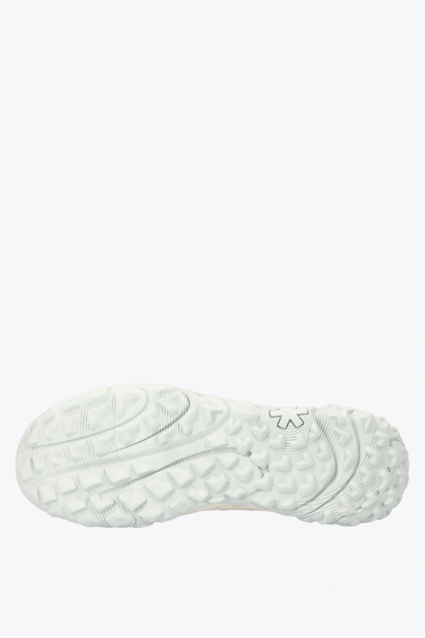 Osaka footwear Kai Mk1 in oxy fire and cream jade with logo in green. Sole view