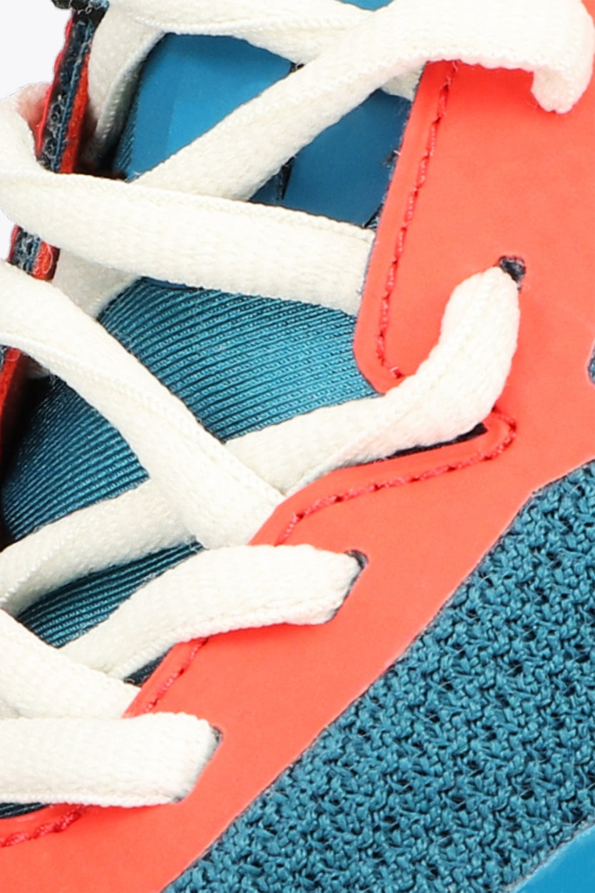 Osaka footwear Kai Mk1 in french navy and oxy fire and red with logo in white. Detail shoelace view