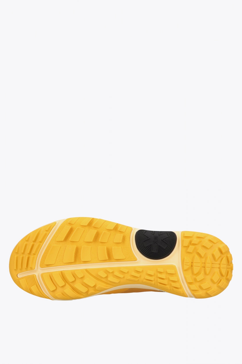 Osaka footwear Ido Mk1 in honey comb with logo in black. Sole view