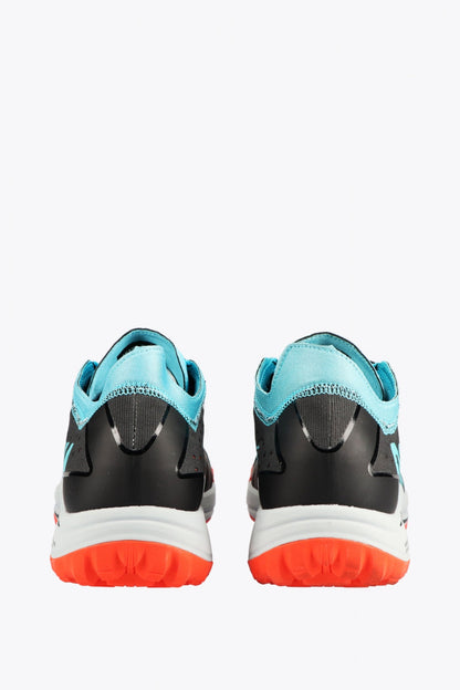 Osaka footwear Ido Mk1 in black and aqua blue with logo in aqua blue. Back view