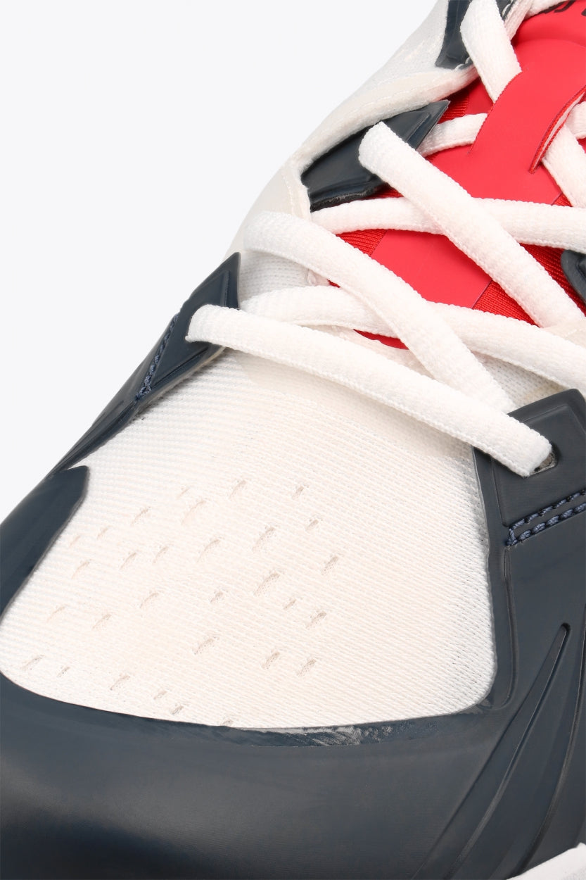 Osaka footwear Ido Mk1 in white and navy with logo in navy. Detail shoelace view