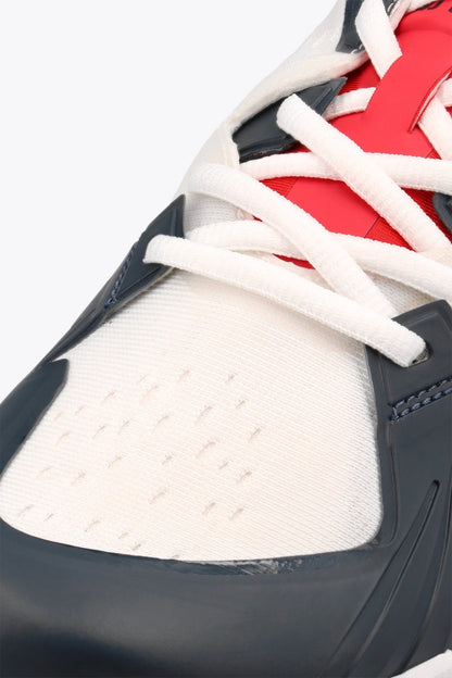 Osaka footwear Ido Mk1 in white and navy with logo in navy. Detail shoelace view