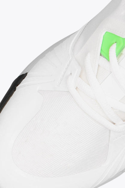 Osaka footwear Ido Mk1 in white and green with logo in white. Detail shoelace view