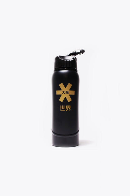 Osaka Kuro aluminium water bottle in black with logo in bronze. Front view